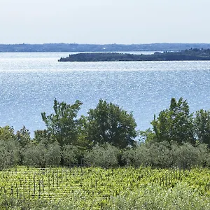 https://agrigturismo-monte-cicogna.it-lombardy.com